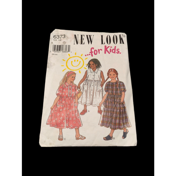 8 Vintage Children's Sewing Patterns. Some Costumes - Picture 3 of 3